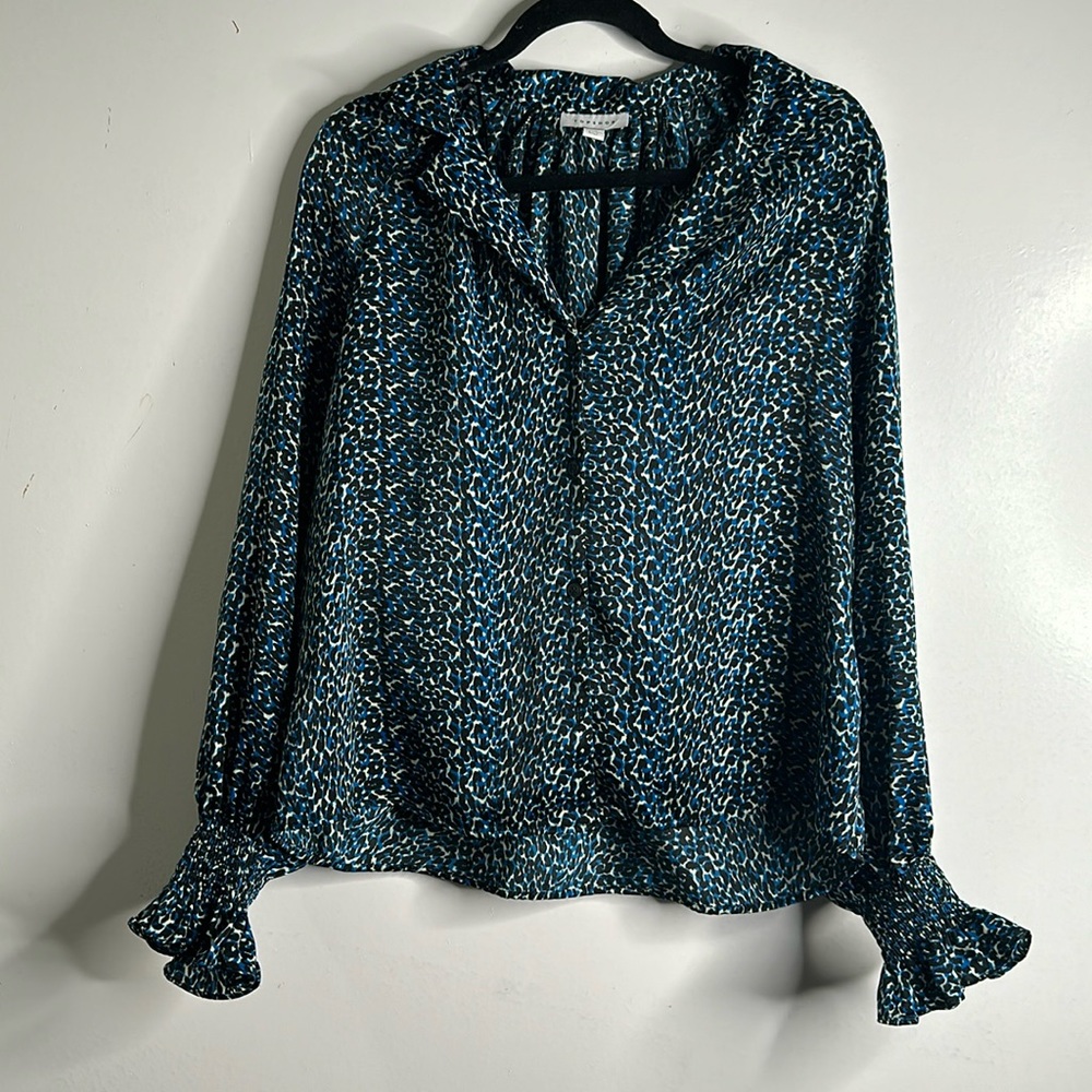 Top shop button down blouse leopard print smocked puff sleeves size 8